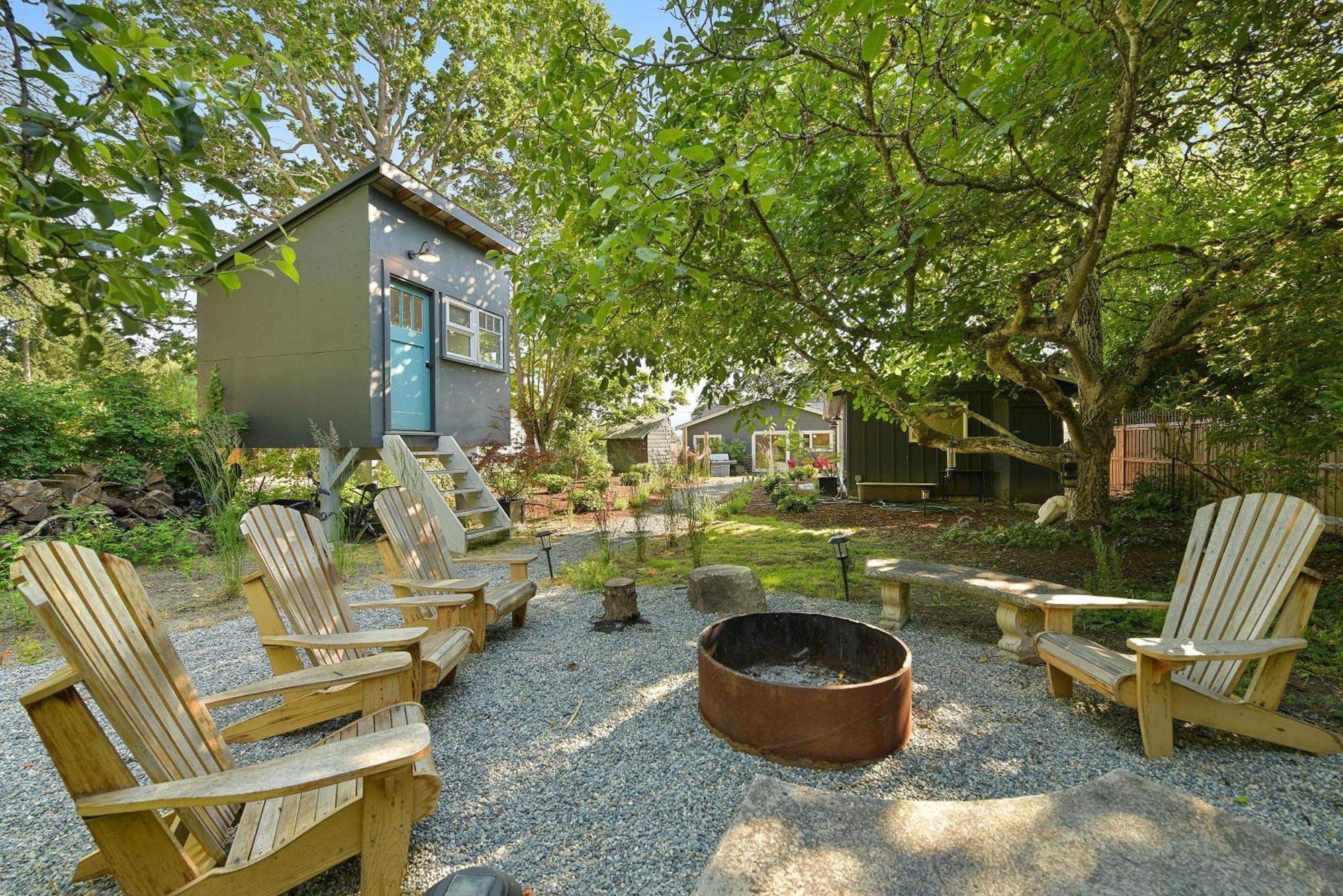 The Bayside Cottage North Saanich Eksteriør billede